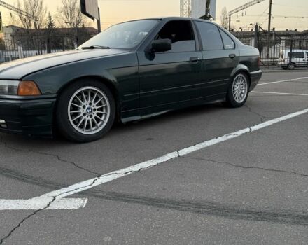 Зеленый БМВ 3 Серия, объемом двигателя 1.8 л и пробегом 111 тыс. км за 2100 $, фото 2 на Automoto.ua