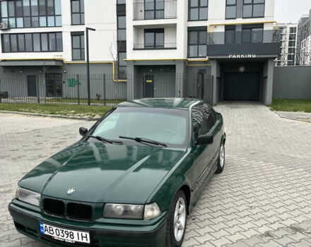 Зеленый БМВ 3 Серия, объемом двигателя 1.6 л и пробегом 306 тыс. км за 2400 $, фото 1 на Automoto.ua