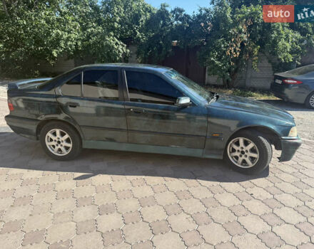 Зелений БМВ 3 Серія, об'ємом двигуна 1.8 л та пробігом 555 тис. км за 1250 $, фото 3 на Automoto.ua