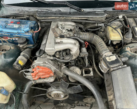 Зеленый БМВ 3 Серия, объемом двигателя 1.6 л и пробегом 306 тыс. км за 2400 $, фото 8 на Automoto.ua