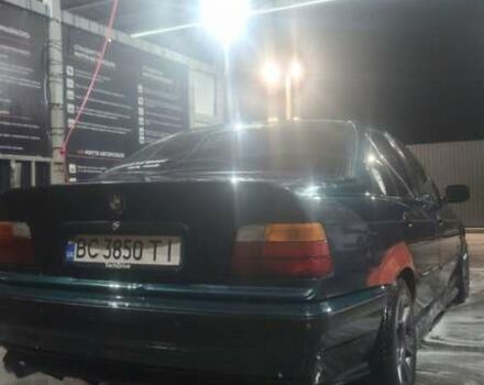 Зеленый БМВ 3 Серия, объемом двигателя 2 л и пробегом 448 тыс. км за 2500 $, фото 6 на Automoto.ua