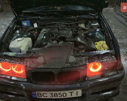 Зеленый БМВ 3 Серия, объемом двигателя 2 л и пробегом 448 тыс. км за 2500 $, фото 17 на Automoto.ua