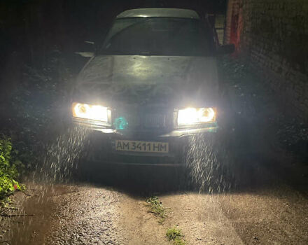 Зеленый БМВ 3 Серия, объемом двигателя 2 л и пробегом 200 тыс. км за 2400 $, фото 13 на Automoto.ua