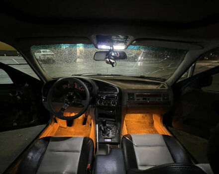 Зеленый БМВ 3 Серия, объемом двигателя 2 л и пробегом 200 тыс. км за 2400 $, фото 6 на Automoto.ua