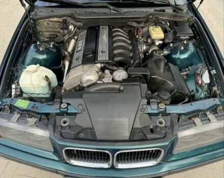 Зелений БМВ 3 Серія, об'ємом двигуна 2 л та пробігом 387 тис. км за 3700 $, фото 4 на Automoto.ua