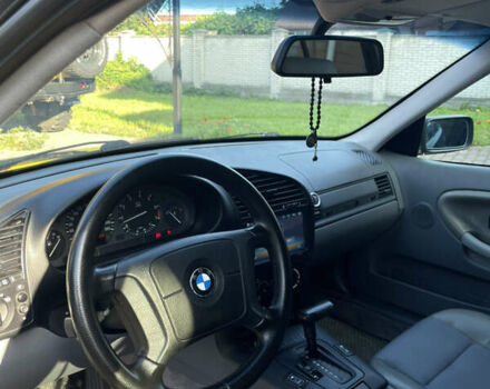 Зеленый БМВ 3 Серия, объемом двигателя 1.99 л и пробегом 253 тыс. км за 6600 $, фото 8 на Automoto.ua