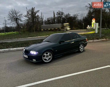 Зеленый БМВ 3 Серия, объемом двигателя 1.99 л и пробегом 260 тыс. км за 4500 $, фото 1 на Automoto.ua