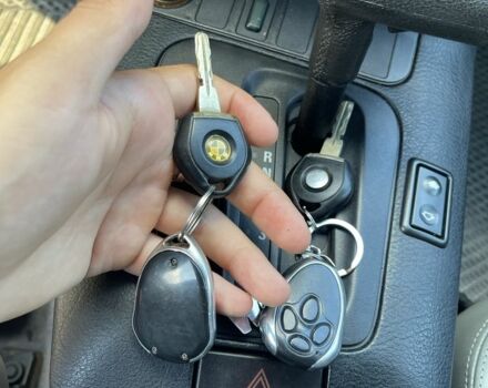 Зеленый БМВ 3 Серия, объемом двигателя 2 л и пробегом 250 тыс. км за 5600 $, фото 21 на Automoto.ua