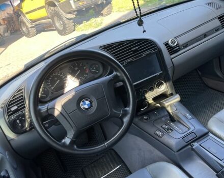 Зеленый БМВ 3 Серия, объемом двигателя 2 л и пробегом 250 тыс. км за 5600 $, фото 15 на Automoto.ua