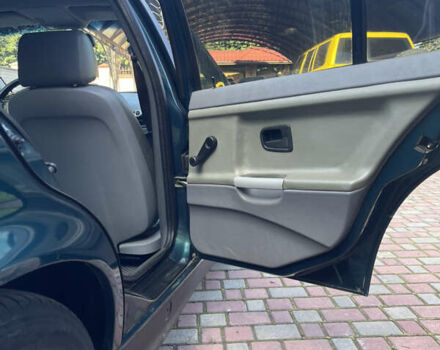 Зеленый БМВ 3 Серия, объемом двигателя 1.99 л и пробегом 253 тыс. км за 6600 $, фото 6 на Automoto.ua