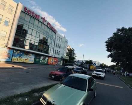 Зеленый БМВ 3 Серия, объемом двигателя 2.5 л и пробегом 300 тыс. км за 4300 $, фото 3 на Automoto.ua