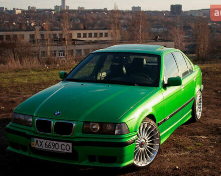 Зеленый БМВ 3 Серия, объемом двигателя 1.9 л и пробегом 308 тыс. км за 6999 $, фото 6 на Automoto.ua