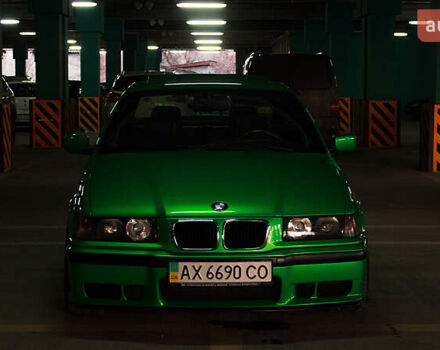 Зеленый БМВ 3 Серия, объемом двигателя 1.9 л и пробегом 308 тыс. км за 6999 $, фото 5 на Automoto.ua