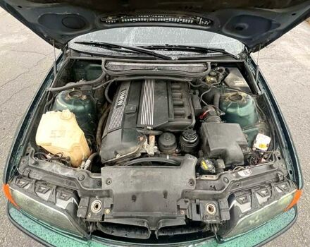 Зелений БМВ 3 Серія, об'ємом двигуна 2.8 л та пробігом 270 тис. км за 4450 $, фото 7 на Automoto.ua