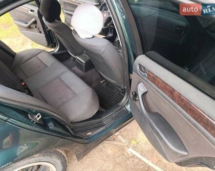 Зелений БМВ 3 Серія, об'ємом двигуна 1.9 л та пробігом 357 тис. км за 3500 $, фото 13 на Automoto.ua