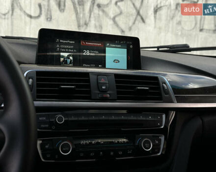 БМВ 3 Серия 2015 в Львове на Automoto.ua Зеленый БМВ 3 Серия, объемом двигателя 3 л и пробегом 112 тыс. км за 21000 $, фото 14 на Automoto.ua