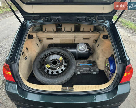 Зеленый БМВ 3 Серия, объемом двигателя 2.5 л и пробегом 260 тыс. км за 7700 $, фото 13 на Automoto.ua