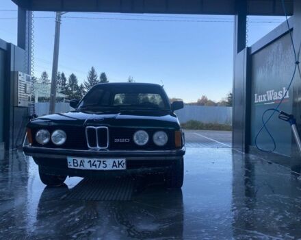 Зеленый БМВ 3 Серия, объемом двигателя 2 л и пробегом 243 тыс. км за 1000 $, фото 1 на Automoto.ua