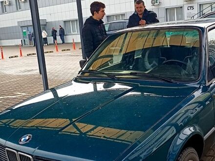 Зелений БМВ 3 Серія, об'ємом двигуна 1.8 л та пробігом 260 тис. км за 4500 $, фото 1 на Automoto.ua