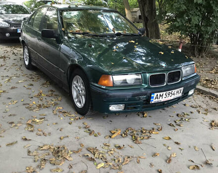 Зелений БМВ 3 Серія, об'ємом двигуна 1.6 л та пробігом 400 тис. км за 2200 $, фото 1 на Automoto.ua