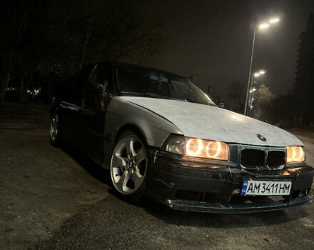 Зеленый БМВ 3 Серия, объемом двигателя 2 л и пробегом 200 тыс. км за 2400 $, фото 1 на Automoto.ua