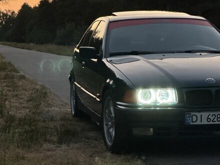 Зеленый БМВ 3 Серия, объемом двигателя 1.6 л и пробегом 70 тыс. км за 2600 $, фото 1 на Automoto.ua