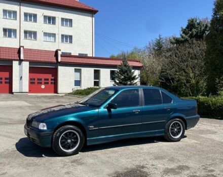 Зеленый БМВ 3 Серия, объемом двигателя 1.8 л и пробегом 425 тыс. км за 2700 $, фото 1 на Automoto.ua