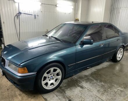 Зеленый БМВ 3 Серия, объемом двигателя 1.8 л и пробегом 424 тыс. км за 1800 $, фото 1 на Automoto.ua