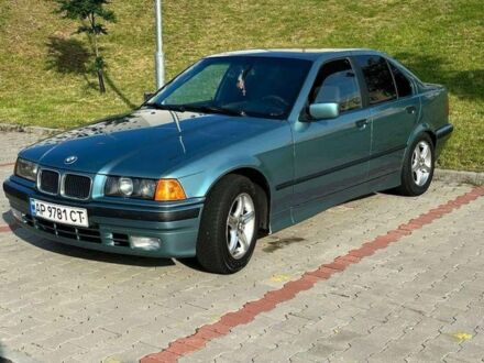 Зелений БМВ 3 Серія, об'ємом двигуна 1.8 л та пробігом 400 тис. км за 3496 $, фото 1 на Automoto.ua