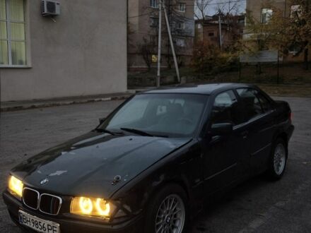 Зеленый БМВ 3 Серия, объемом двигателя 1.8 л и пробегом 370 тыс. км за 1600 $, фото 1 на Automoto.ua