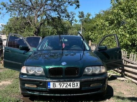 Зеленый БМВ 3 Серия, объемом двигателя 2 л и пробегом 200 тыс. км за 1800 $, фото 1 на Automoto.ua