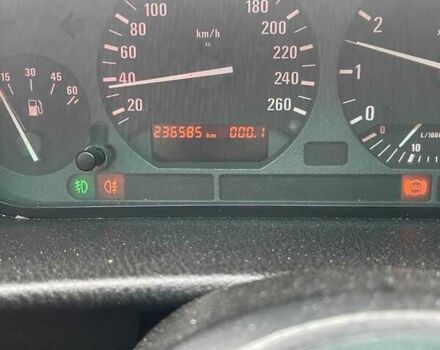 Оранжевый БМВ 3 Серия, объемом двигателя 2.5 л и пробегом 236 тыс. км за 6500 $, фото 1 на Automoto.ua