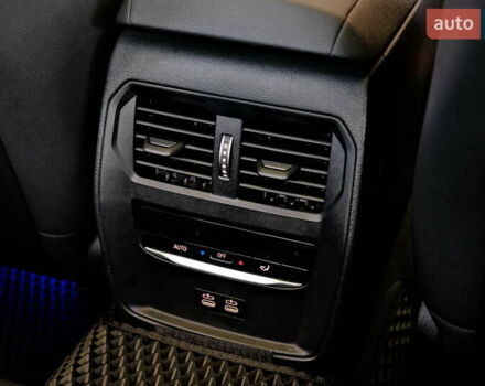 Оранжевый БМВ 3 Серия, объемом двигателя 2 л и пробегом 27 тыс. км за 27900 $, фото 59 на Automoto.ua