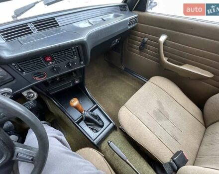 БМВ 315 1983 в Харькове на Automoto.ua Бежевый БМВ 315, объемом двигателя 1.6 л и пробегом 290 тыс. км за 2500 $, фото 27 на Automoto.ua