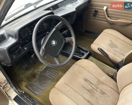 БМВ 315 1983 в Харькове на Automoto.ua Бежевый БМВ 315, объемом двигателя 1.6 л и пробегом 290 тыс. км за 2500 $, фото 23 на Automoto.ua
