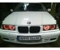 Білий БМВ 318, об'ємом двигуна 1.8 л та пробігом 300 тис. км за 1000 $, фото 1 на Automoto.ua