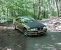 Жовтий БМВ 318, об'ємом двигуна 1.8 л та пробігом 390 тис. км за 3900 $, фото 1 на Automoto.ua