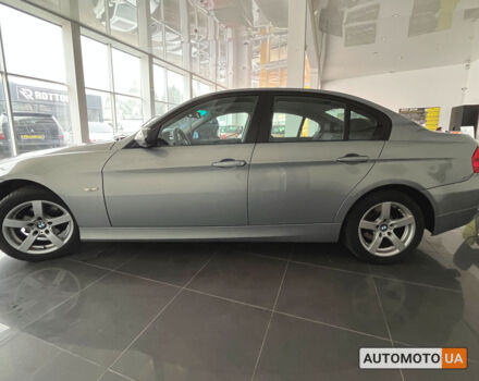 Серый БМВ 318, объемом двигателя 2 л и пробегом 466 тыс. км за 7500 $, фото 3 на Automoto.ua