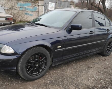 Синий БМВ 318, объемом двигателя 1.9 л и пробегом 250 тыс. км за 5700 $, фото 1 на Automoto.ua