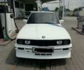 Белый БМВ 320, объемом двигателя 2.5 л и пробегом 300 тыс. км за 2500 $, фото 1 на Automoto.ua