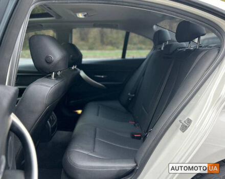 Білий БМВ 320, об'ємом двигуна 2 л та пробігом 105 тис. км за 13500 $, фото 21 на Automoto.ua