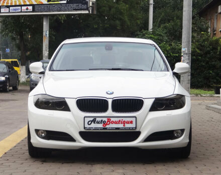 Белый БМВ 320, объемом двигателя 2 л и пробегом 101 тыс. км за 15000 $, фото 1 на Automoto.ua