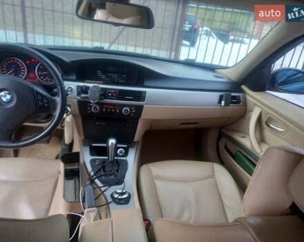 Серый БМВ 320, объемом двигателя 2 л и пробегом 228 тыс. км за 7000 $, фото 4 на Automoto.ua