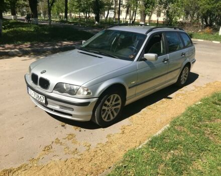 Серый БМВ 320, объемом двигателя 2 л и пробегом 300 тыс. км за 2800 $, фото 1 на Automoto.ua