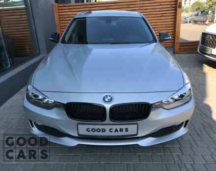 Серый БМВ 320, объемом двигателя 2 л и пробегом 83 тыс. км за 15900 $, фото 1 на Automoto.ua