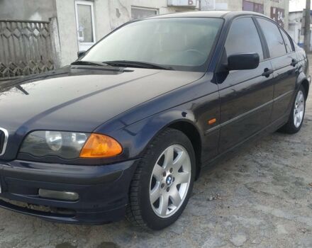 Синий БМВ 320, объемом двигателя 2 л и пробегом 303 тыс. км за 6300 $, фото 1 на Automoto.ua