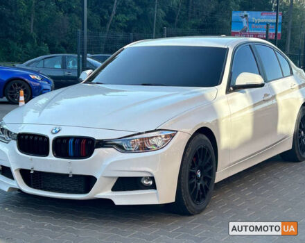 Белый БМВ 320и, объемом двигателя 2 л и пробегом 136 тыс. км за 13600 $, фото 2 на Automoto.ua