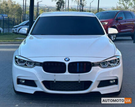 Белый БМВ 320и, объемом двигателя 2 л и пробегом 136 тыс. км за 13600 $, фото 1 на Automoto.ua