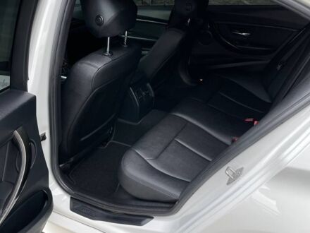 Білий БМВ 320і, об'ємом двигуна 2 л та пробігом 0 тис. км за 13800 $, фото 1 на Automoto.ua