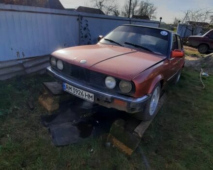 Красный БМВ 324, объемом двигателя 2.4 л и пробегом 205 тыс. км за 473 $, фото 1 на Automoto.ua